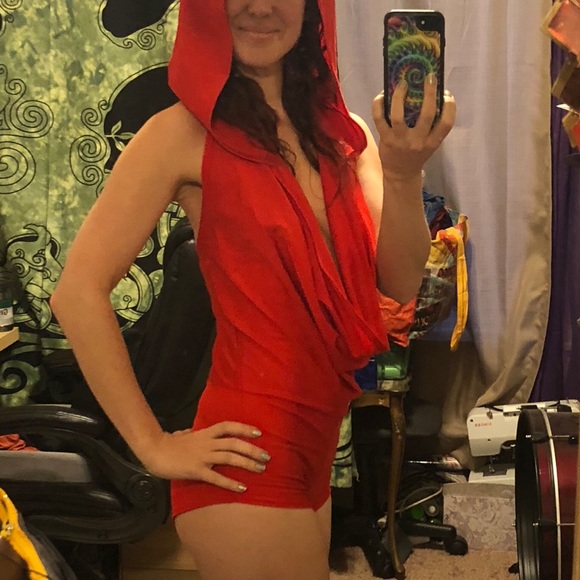 Red hooded bodysuit lady Gaga costume Melisandre - Picture 8 of 8